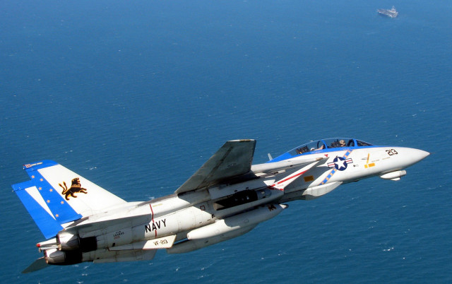 Fighter jet ocean ship night free wallpaper for desktop - medium preview image