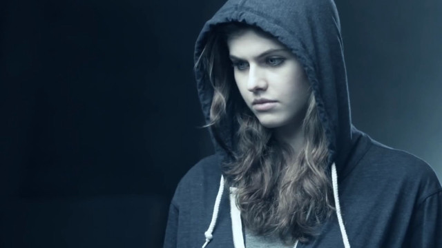 Woman hooded sweatshirt serious look free wallpaper for desktop - medium preview image