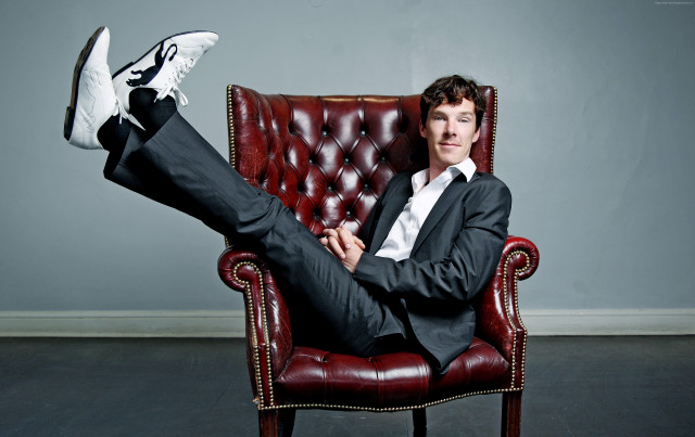 Man suit red chair sitting free wallpaper for desktop - medium preview image