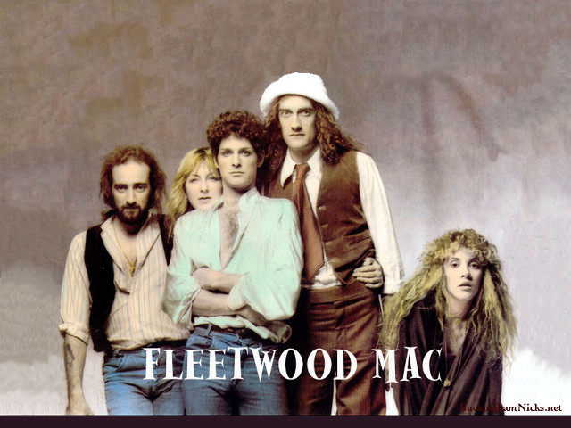 Group people standing wall fleetwood free wallpaper for desktop - medium preview image