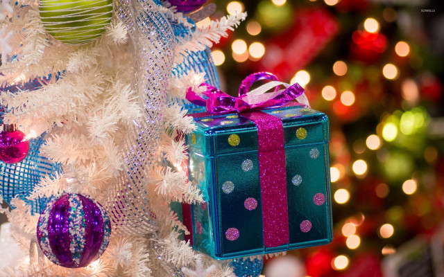 Christmas tree present box background free wallpaper for desktop - medium preview image