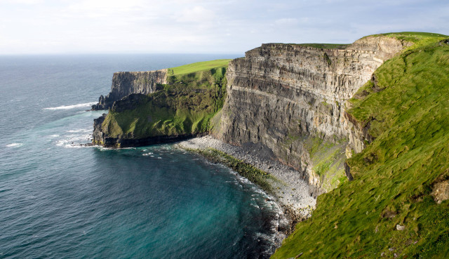 Cliff grassy ocean green side free wallpaper for desktop - medium preview image
