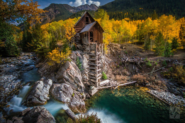 Wooden bridge cliff river autumn free wallpaper for desktop - medium preview image