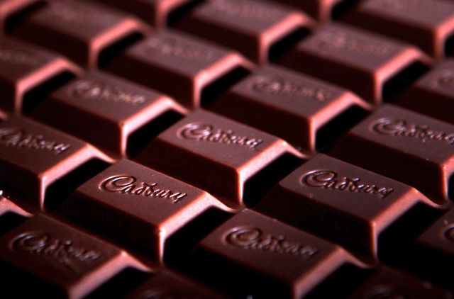 Chocolate keyboard closeup image free wallpaper for desktop - medium preview image