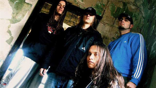 Men group long hair mirror free wallpaper for desktop - medium preview image