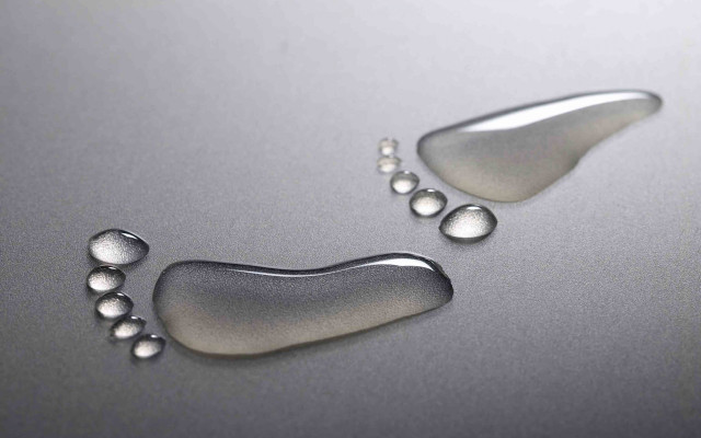 Metal surface water drops close free wallpaper for desktop - medium preview image