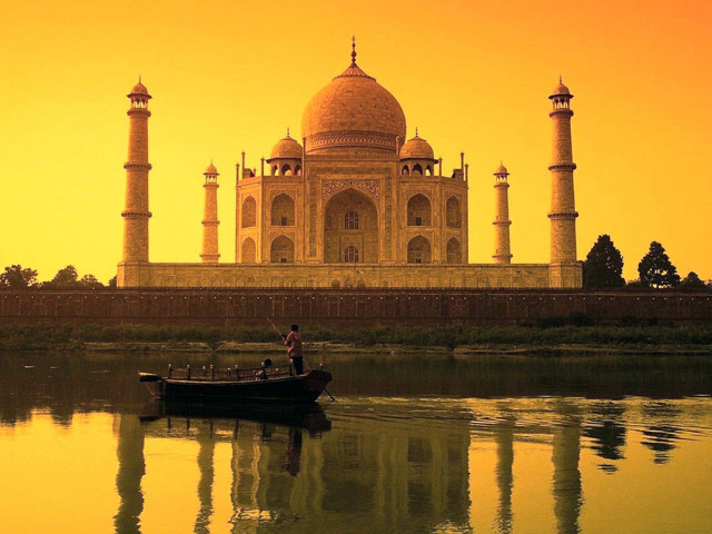 Boat water building dome man free wallpaper for desktop - medium preview image