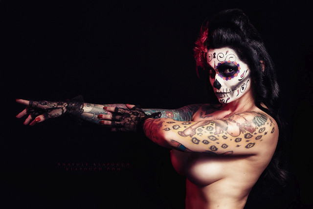 Woman skull face paint body free wallpaper for desktop - medium preview image