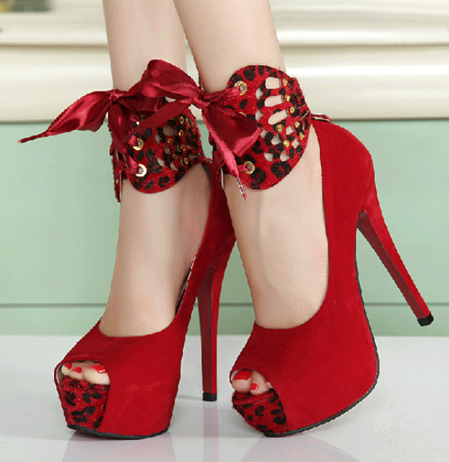 Woman red high heels bow free wallpaper for tablet - medium preview image