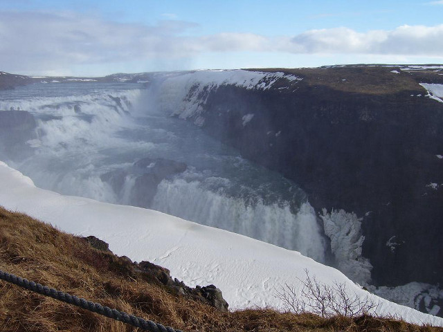 Waterfall snow fence person hill free wallpaper for desktop - medium preview image
