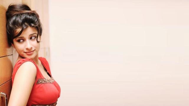 Woman red dress leaning wall #5 free wallpaper for desktop - medium preview image