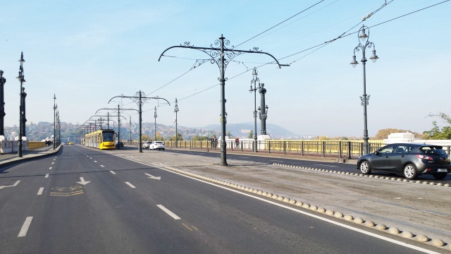 Car driving yellow bus road free wallpaper for desktop - medium preview image