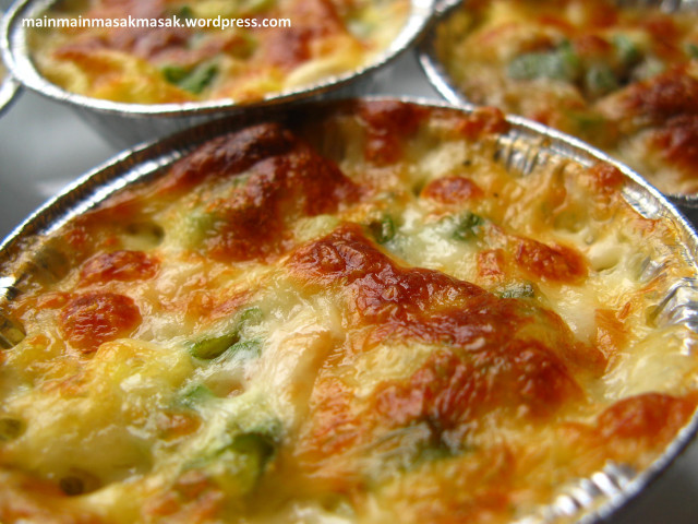 Pizza cheese vegetables tin foil free wallpaper for desktop - medium preview image