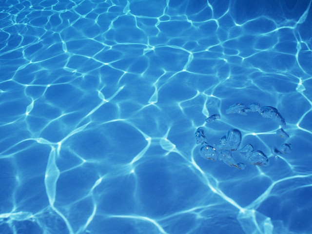 Pool blue water sky drop free wallpaper for desktop - medium preview image