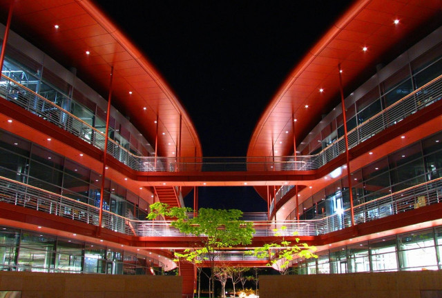 Building tree night lights outside free wallpaper for desktop - medium preview image