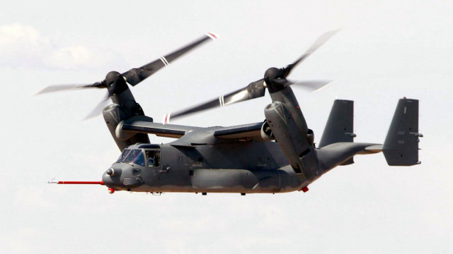 Military helicopter flying sky propellers free wallpaper for desktop - medium preview image