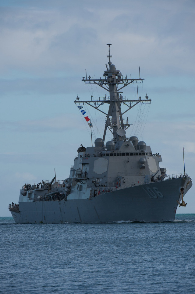 Large ship water flag mast free wallpaper for mobile - medium preview image