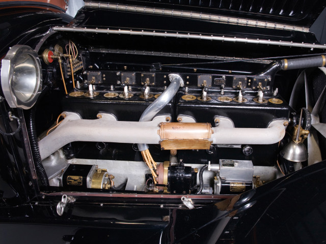 Car engine clock closeup front free wallpaper for desktop - medium preview image