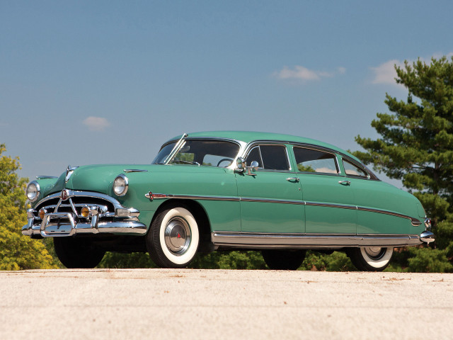 Green car trees bushes sunny free wallpaper for desktop - medium preview image