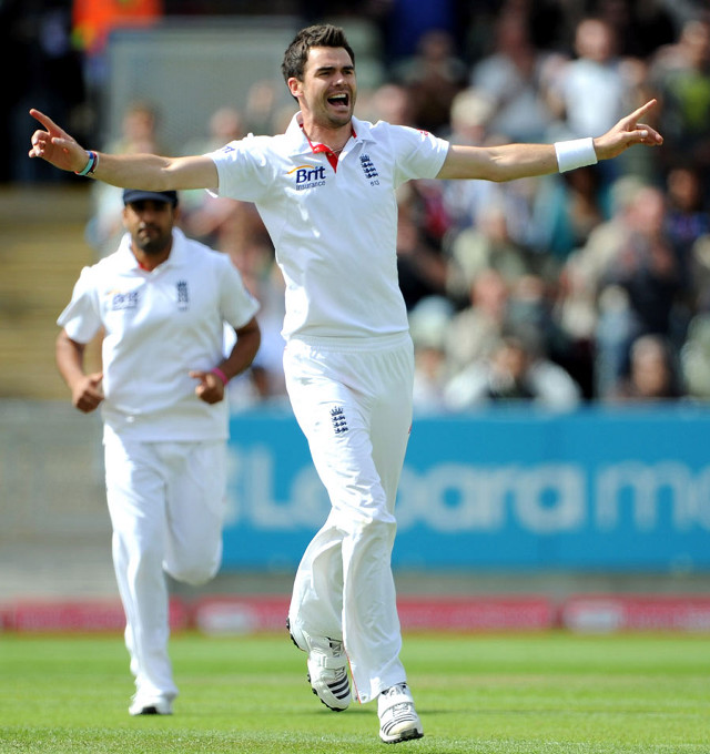 Heroic man celebrating sports field free wallpaper for tablet - medium preview image