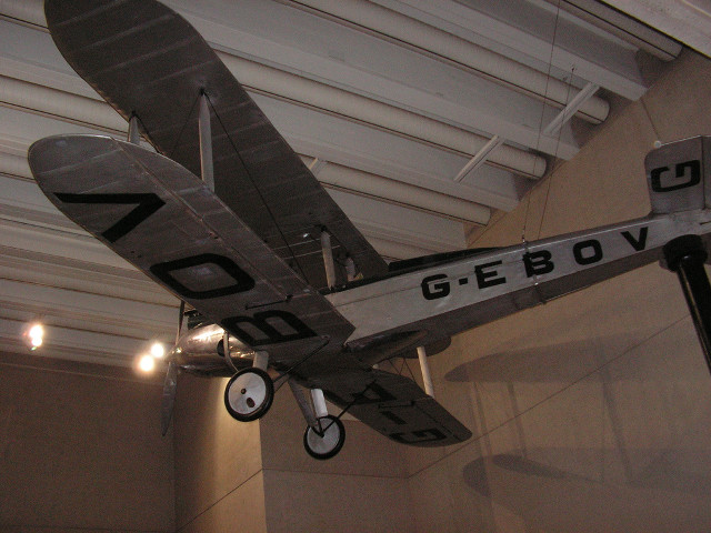 Model airplane ceiling museum exhibit free wallpaper for desktop - medium preview image