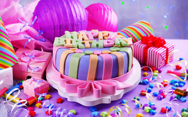 Birthday cake candles streamers balloons free wallpaper for desktop - medium preview image