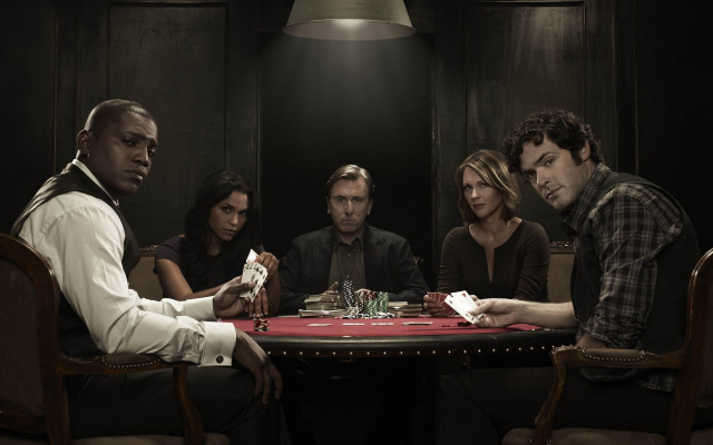 Group people table cards lamp free wallpaper for desktop - medium preview image