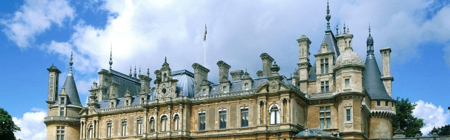 Large building clock tower front free wallpaper for desktop - medium preview image