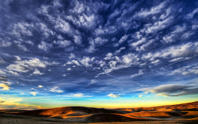 Beautiful sky clouds desert landscape free wallpaper for desktop - medium preview image