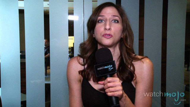 Woman microphone surprised look camera free wallpaper for desktop - medium preview image