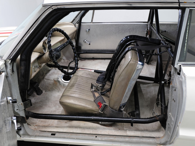 Car seat steering wheel back free wallpaper for desktop - medium preview image