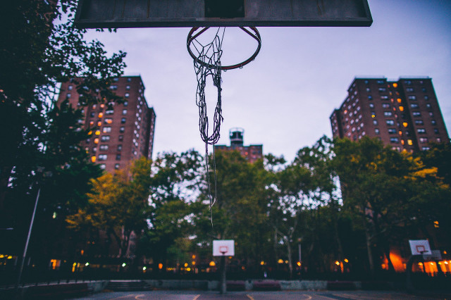 Basketball hoop city park dusk free wallpaper for desktop - medium preview image