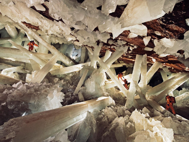 Crystals cave ice wood group free wallpaper for desktop - medium preview image