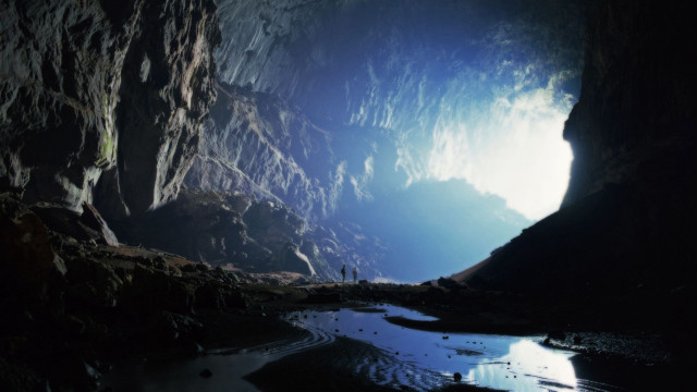 Cave pool water skylight person free wallpaper for desktop - medium preview image