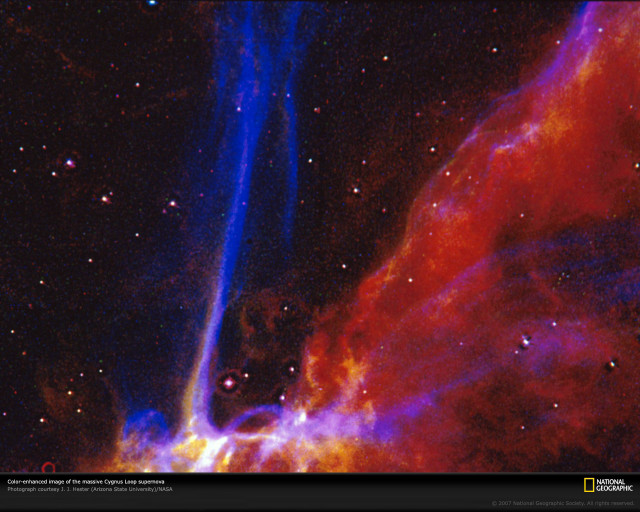 Bright blue red star sky free wallpaper for desktop - medium preview image