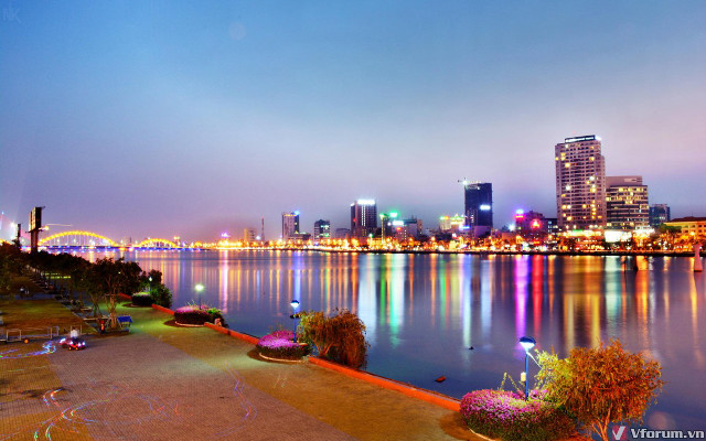 City skyline night water bench free wallpaper for desktop - medium preview image