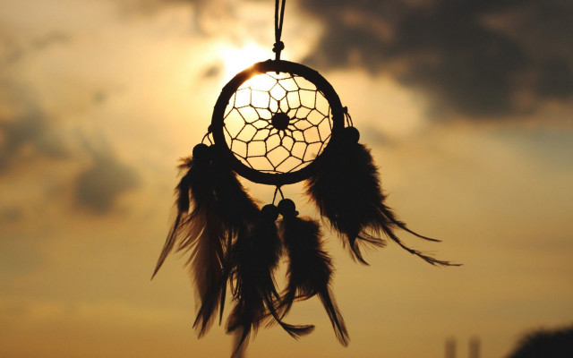 Sunset clouds dreamcatcher feathers sky free wallpaper for desktop - medium preview image