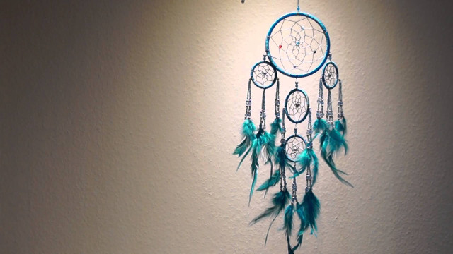 Wall hanging light dream catcher free wallpaper for desktop - medium preview image