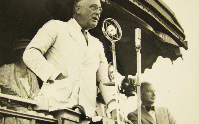 Man suit tie man suit free wallpaper for desktop - medium preview image