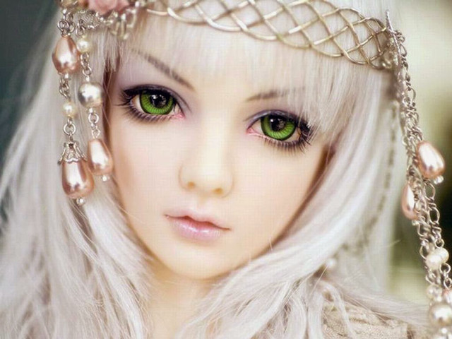 Doll white hair green eyes #2 free wallpaper for desktop - medium preview image