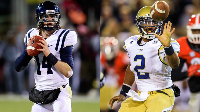 Football player throwing ball men free wallpaper for desktop - medium preview image