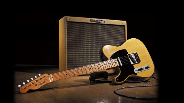 Guitar amp table wooden floor free wallpaper for desktop - medium preview image