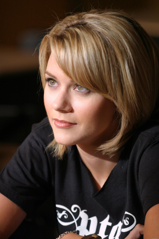 Woman dog lap portrait serafuku free wallpaper for mobile - medium preview image