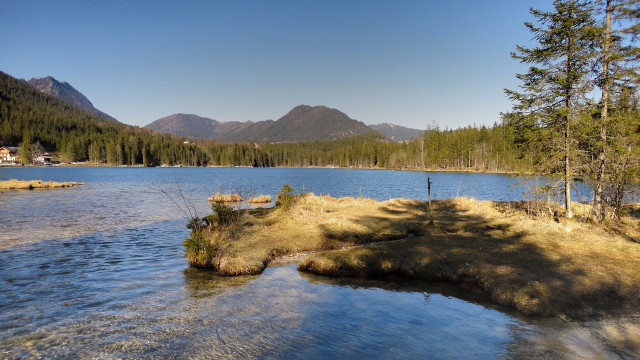 Lake trees mountains island nature free wallpaper for desktop - medium preview image