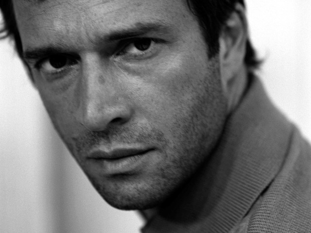 Man tie posing black white free wallpaper for desktop - medium preview image