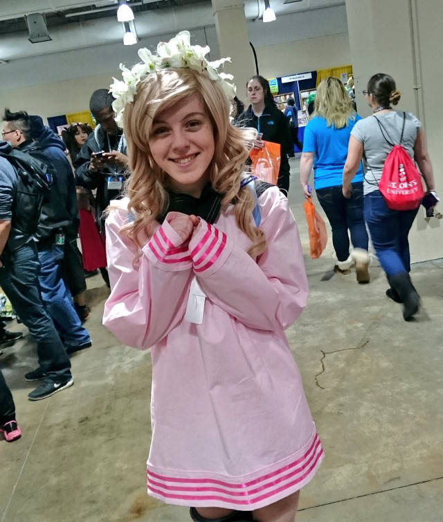 Girl pink dress flower crown #2 free wallpaper for mobile - medium preview image