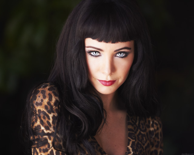 Black haired gothic portrait with free wallpaper for desktop - medium preview image