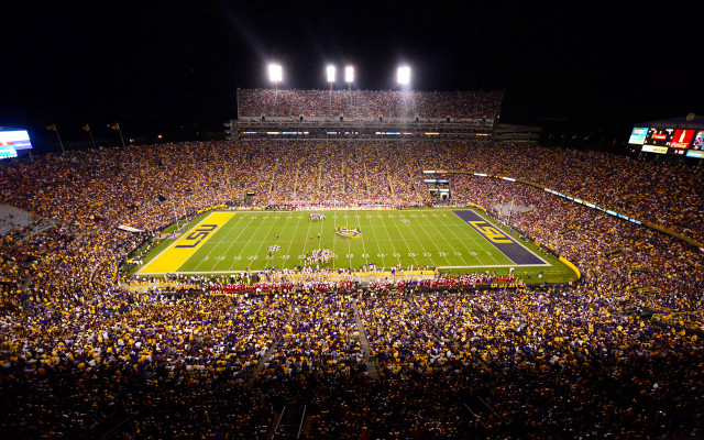 Football stadium night crowd people free wallpaper for desktop - medium preview image