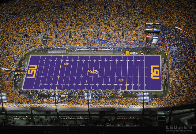 Football field fans stands crowd free wallpaper for desktop - medium preview image