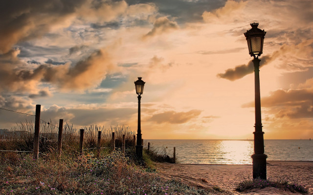 Streetlight beach cloudy sunset magic free wallpaper for desktop - medium preview image